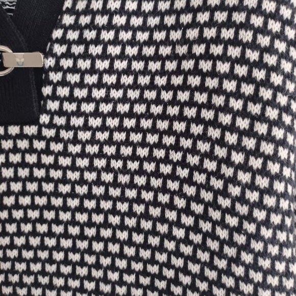 Madison Grey Women’s M Black White Knit Cotton Sweater Toggle V-Neck Long Sleeve - Picture 6 of 7